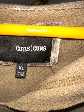 Girls With Guns XL Hoodie Camo